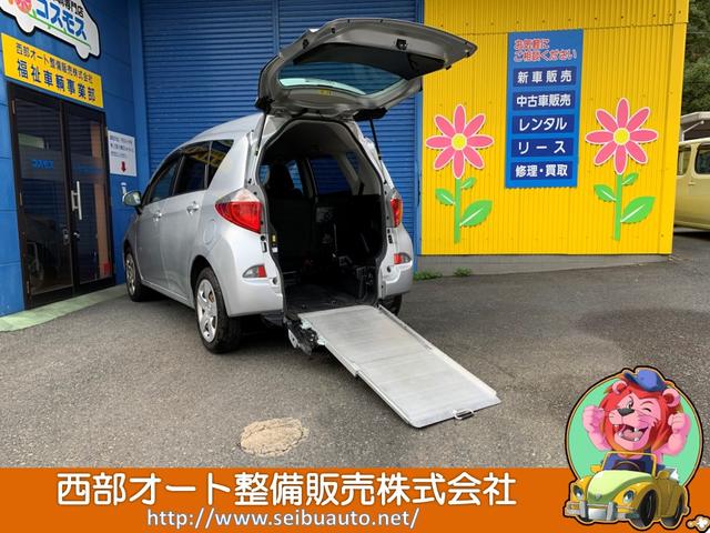 車いす仕様車　タイプ１助手席側リヤシート付　ＡＣ　ＰＳ　社外７型ＨＤＤナビ　ＣＤ　ＤＶＤ　車高降下装置　スロープ　車いす固定装置　エアサス　キーレス　運転席助手席エアバック