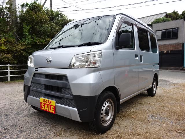 ハイゼットカーゴ(ダイハツ) ＤＸ　ＳＡＩＩＩ　ワンオーナー　禁煙車　ハイルーフ　ブルーツース対応　バックカメラ　クリアランスソナー　衝突軽減装置　ＰＷ　キーレス　スペアキー 中古車画像
