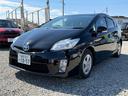 プリウス Ｓ　ハイブリッド　ＥＴＣ　バックカメラ　ナビ　オートライト　スマートキー　電動格納ミラー　ＣＶＴ　盗難防止システム　衝突安全ボディ　アルミホイール　ミュージックプレイヤー接続可　ＡＢＳ　ＥＳＣ　エアコン（1枚目）