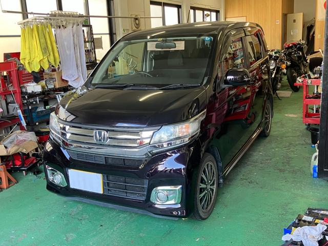 Ｇ　／バックカメラ／Ｂｌｕｅｔｏｏｔｈ／ＥＴＣ車載器／スマートキー２個／オートエアコン／ＣＶＴ／ベンチシート／ＨＩＤライト／純正アルミホイール／リアスポイラー