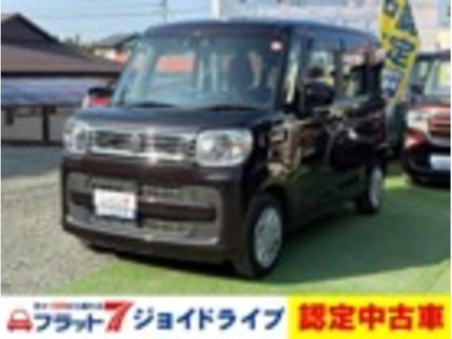 後方確認をサポート！バックカメラ付き！ ＡＢＳ　ＥＳＣ　ＣＤ　ＵＳＢ　ミュージックプレイヤー接続可　エアコン