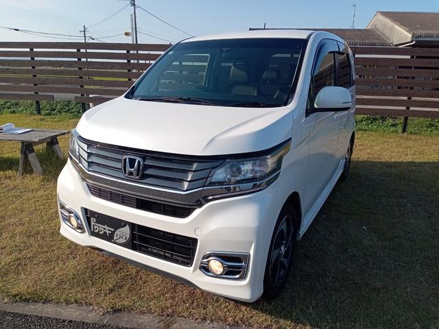 Ｎ−ＷＧＮカスタム(ホンダ) Ｇ・ターボパッケージ　ＥＴＣ　バックカメラ　ナビ　オートクルーズコントロール　衝突被害軽減システム　オートライト　ＨＩＤ　スマートキー　アイドリングストップ　電動格納ミラー　ベンチシート　ＣＶＴ　盗難防止システム　ＡＢＳ 中古車画像