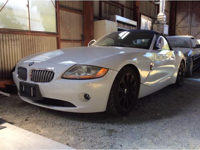 Ｚ４(BMW) ３．０ｉ　Ｍ５４Ｂ３０　左ハンドル　オートマ機能付　２ペダルマニュアル　６速　ＳＭＧ 中古車画像