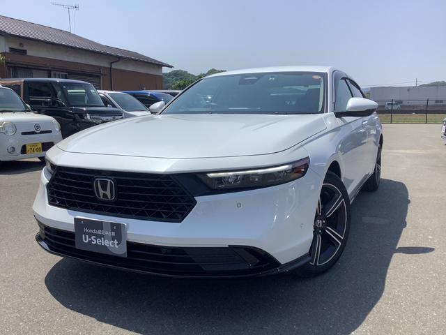 ｅ：ＨＥＶ　当社デモカー・Ｇｏｏｇｌｅ搭載１２．３インチＨｏｎｄａＣＯＮＮＥＣＴディスプレー　黒革シート　アラウンドビューモニター　フルセグＴＶ　１オナ　ＬＥＤヘッドライト　前後障害物センサー　禁煙　ＵＳＢ