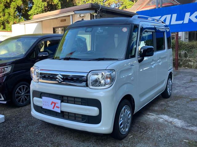 後方確認をサポート！バックカメラ付き！ ＣＶＴ　盗難防止システム　ＡＢＳ　ＥＳＣ　ＣＤ　ＵＳＢ　ルーフレール