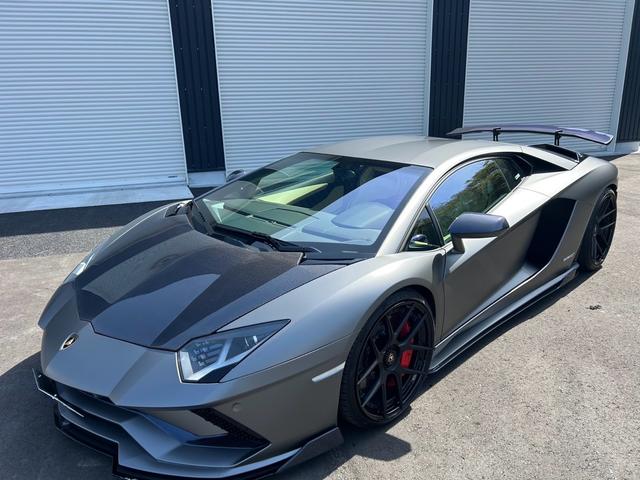 ランボルギーニ アヴェンタドール S リープデザインエアロ ランボルギーニ アヴェンタドール S リープデザインエアロ