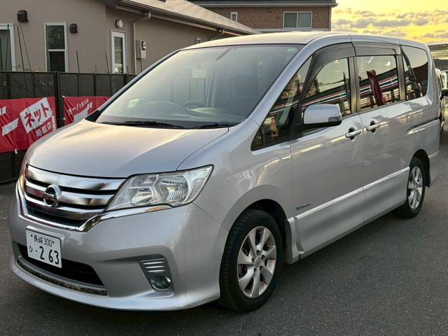 バックカメラ付！あなたの駐車をサポート☆ アルミホイール　ＣＤ　ＤＶＤ再生　ＵＳＢ　ミュージックプレイヤー接続可