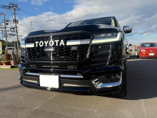 TOYOTA LAND CRUISER ZX | 2023 | BLACK | 23000 km | details TOYOTA LAND CRUISER ZX | 2023 | BLACK | 23000 km | details