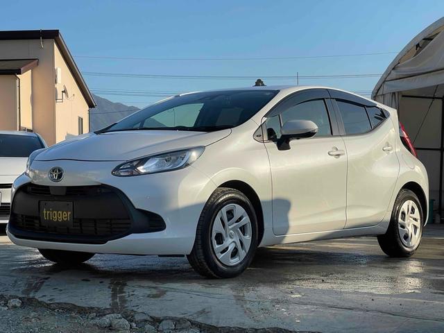 車両周辺をカメラ映像で確認できる機能！全周囲カメラ！ 衝突安全ボディ　ＡＢＳ　ＥＳＣ　ＵＳＢ　Ｂｌｕｅｔｏｏｔｈ　エアコン