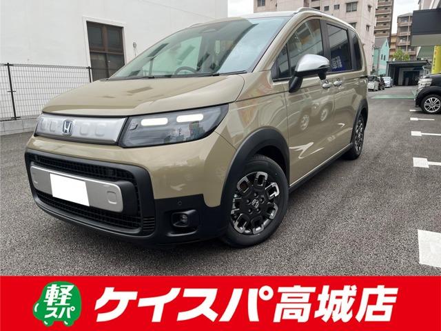 ホンダ フリード ｅ：ＨＥＶクロスター　クリアランスソナー　オートクルーズコントロール　レーンアシスト
