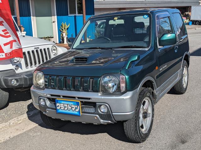 ランドベンチャー　４ＷＤ　キーレスエントリー　ＡＴ　ＡＢＳ　ＣＤ　ＭＤ　革シート　アルミホイール　衝突安全ボディ　エアコン