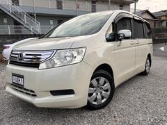 ステップワゴン　Ｇ　Ｌパッケージ　車検令和９年６月２８日まで　フルセグＴＶ、ナビ、ＣＤ／ＤＶＤ　バックカメラ　ドライブレコーダー前後　両側パワースライドドア　シートアレンジ可能な８人乗りの３列シート　ＥＴＣ　オートエアコン（ホンダ）