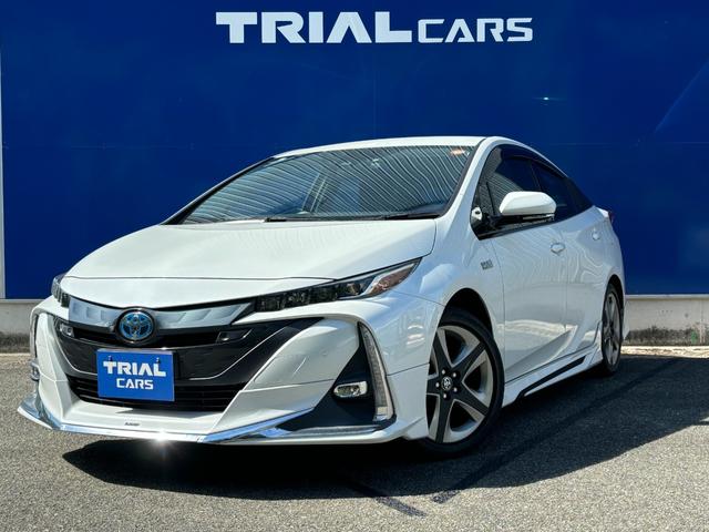 プリウスＰＨＶ(トヨタ) Ａプレミアムナビパッケージ　純正ナビ・フルセグＴＶ・ＥＴＣ・ドラレコ・クルーズコントロール・全方位ミニター・シートヒーター・電動シート・禁煙車 中古車画像