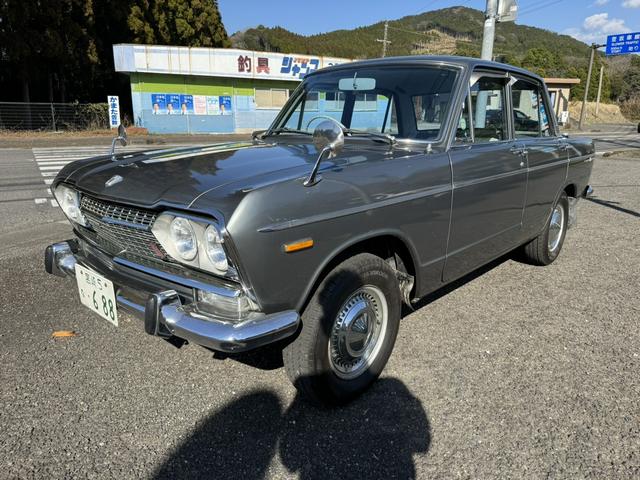 日産 スカイライン 　プリンス　スカイライン　１５００ＤＸ