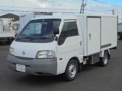 日産　バネットトラック　　１．０ｔ冷凍冷蔵車　ディーゼル　５速ミッション