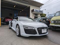 アウディ　Ｒ８　４．２ＦＳＩクワトロ　４．２ＦＳＩクワトロ　左ハンドル　車検令和８年４月まで