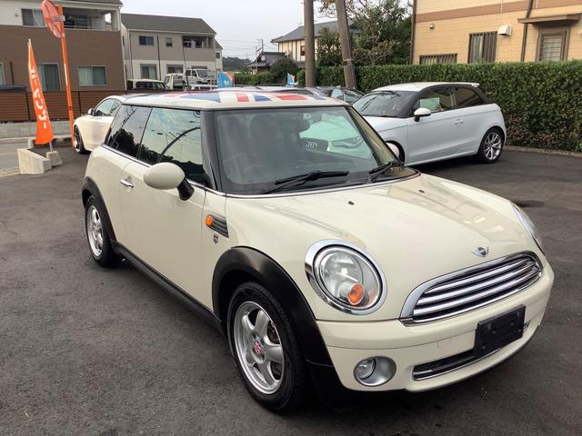 ｍｉｎｉ ｍｉｎｉクーパー クーパー ４名 イギリス国旗屋根 ｅｔｃの中古車 車体価格59 8万円 07 平成19 年式 走行10 3万キロ 車体色ベージュホワイト 熊本県菊池郡菊陽町原水１５７５ バリアラボカーズ株式会社の在庫 グーネット中古車