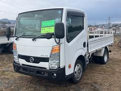 日産　アトラストラック　　平ボディ　最大積載２０００ｋｇ　トラック