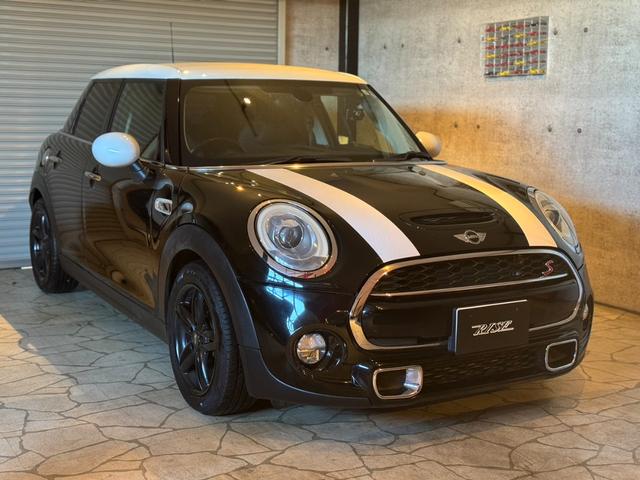 ＭＩＮＩ(ミニ) 中古車画像