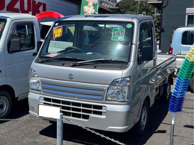 ＫＣエアコン・パワステ農繁仕様　４ＷＤ　届け出済み未使用車　５速マニュアル車　オートライト　ＥＳＣ　エアコン　運転席エアバッグ　助手席エアバッグ　エアコン　パワステ　最大積載量３５０ｋｇ　ドアバイザー　フロアマット