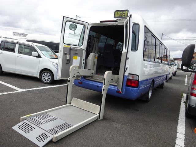 働く車専門店！バス・トラック・特殊車輌等の在庫多数！ 福祉車両　リフト付き　車いす２台固定　２４人乗り　パワースライドドア