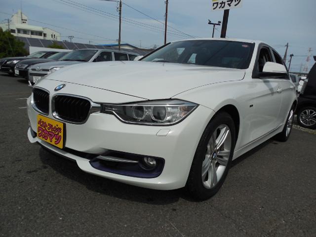 3シリーズ（BMW）３２０ｉ　ｘＤｒｉｖｅ　スポーツ　４ＷＤターボ　ＡＢＳ　サイドＳＲＳ　横滑り防止装置　前席パワーシート　純正１７ＡＷ　純正エアロ　アイドリングストップ　パドルシフト　衝突軽減ブレーキ　車線逸脱警報 中古車画像