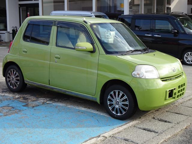 Ｘ　キーレスエントリー　衝突安全ボディ　ＣＤ　運転席エアバッグ　助手席エアバッグ　パワーステアリング　エアコン　パワーウインドウ