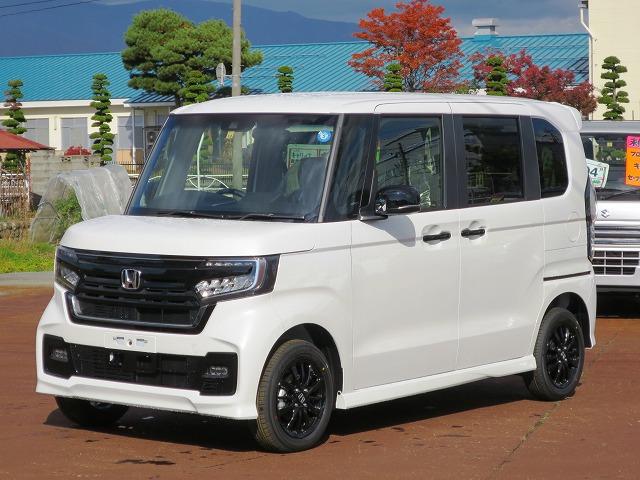 L スタイル+ブラック 4WD 衝突安全 両電動スライド プッシュスタート ソナー オートクルーズ 電動パーキングブレーキ オートエアコン・ライト 届出済未使用車(1枚目)