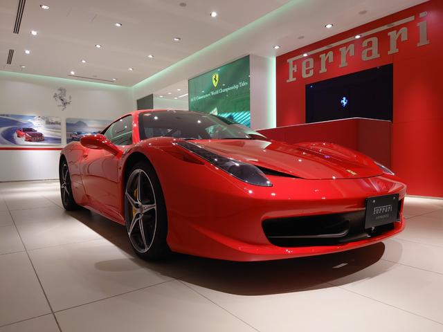 フェラーリ ４５８イタリア