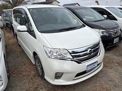 セレナ ハイウェイスター 《4WD》《車検2年》SDナビナビTVフルセグBluetooth/バックカメラ/革巻きステアリング/クルーズコントロール/フリップダウンモニター/両側パワースライドア/プッシュスタート/スマートキー/ 中古車画像