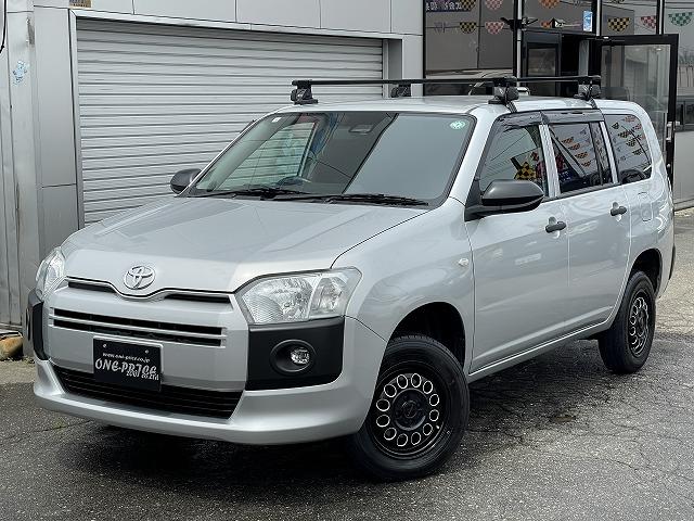 Ｇ　４ＷＤ　アルミホイール　頸部衝撃緩和ヘッドレスト　電動格納ミラー　パワーステアリング　パワーウインドウ　運転席エアバッグ　オートマ