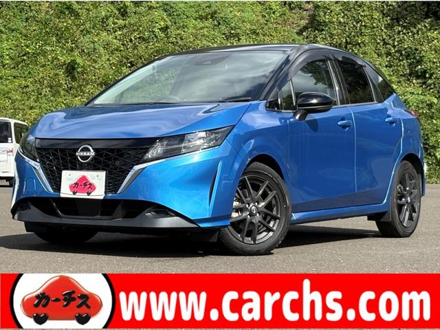 ノート Ｘ　禁煙車／ブラックルーフ／ブラックドアミラー／全方位運転支援システム／純正ナビ／フルセグＴＶ／Ｂｌｕｅｔｏｏｔｈ対応／バックカメラ／シートヒーター／ステアリングヒーター／純正ＥＴＣ／障害物センサー／（1枚目）