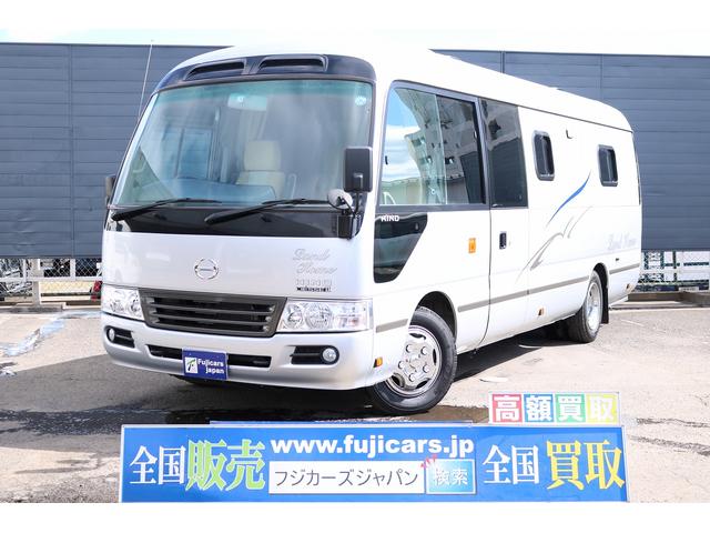 日野 リエッセii キャンピングカー ｒｖランド ランドホーム 家庭用エアコン マックスファン２基 インバータ １５００ｗ トイレ シャワー 温水ボイラー 電子レンジ ツインサブバッテリー 冷蔵庫の中古車 車体価格998万円 14 平成26 年式 走行5 6万キロ 車体色シルバー