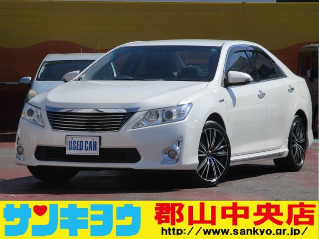ハイブリッド　Ｇパッケージ　メーカーナビ　フルセグＴＶ　ＤＶＤ　ＢＴオーディオ　バックカメラ　クルーズコントロール　運転席パワーシート　社外１８インチアルミホイール　ステアリングスイッチ　ビルトインＥＴＣ　ＨＩＤオートライト