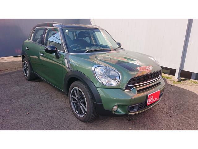 ＭＩＮＩ クーパーＳＤ　クロスオーバー　社外ナビテレビ　禁煙車　ディーセルターボ（1枚目）