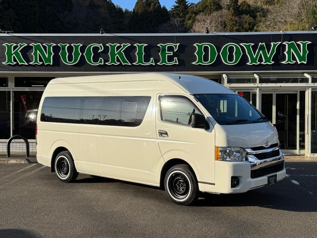 ディーゼルエンジン４ＷＤ　８ナンバー２年車検取得済み ワイド＆入ルーフ＆スーパーロング　パノラミックビューモニター