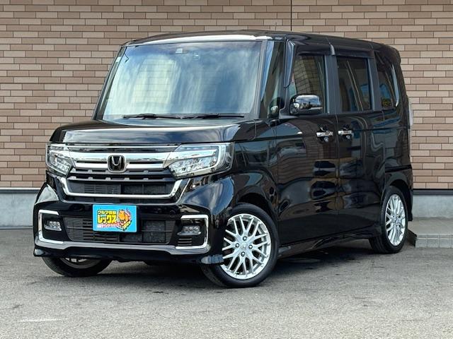 両側電動スライド　衝突軽減ブレーキ　９型メーカーナビ ＴＶ　Ｂカメラ　ＬＥＤライト　追従型クルコン　ハーフレザーシート