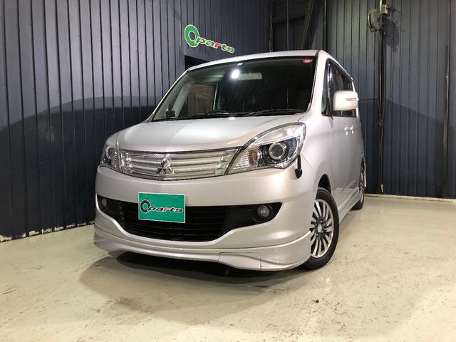 Ｓ　ＥＴＣ　バックカメラ　ナビ　ＴＶ　両側電動スライドドア　アルミホイール　オートライト　ＨＩＤ　スマートキー　電動格納ミラー　ウォークスルー　ＣＶＴ　盗難防止システム　衝突安全ボディ　ＡＢＳ　ＣＤ