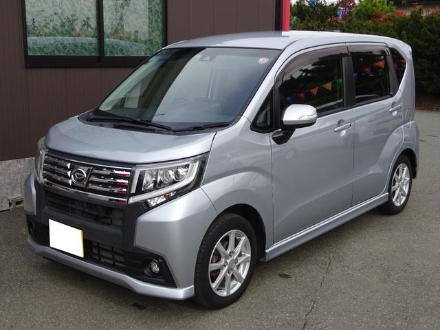 ムーヴ(ダイハツ) カスタム　Ｘ　ＳＡＩＩ　４ＷＤ／ＡＢＳ／エアコン／パワステ／パワ−ウィンド／アイドリングストップ／横 中古車画像