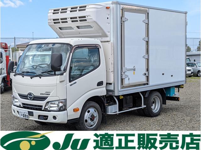 　２ｔ　スタンバイ付き　－３２℃〜＋３５℃　冷蔵冷凍車　４ＷＤ　１３６馬力　サイドドア付き