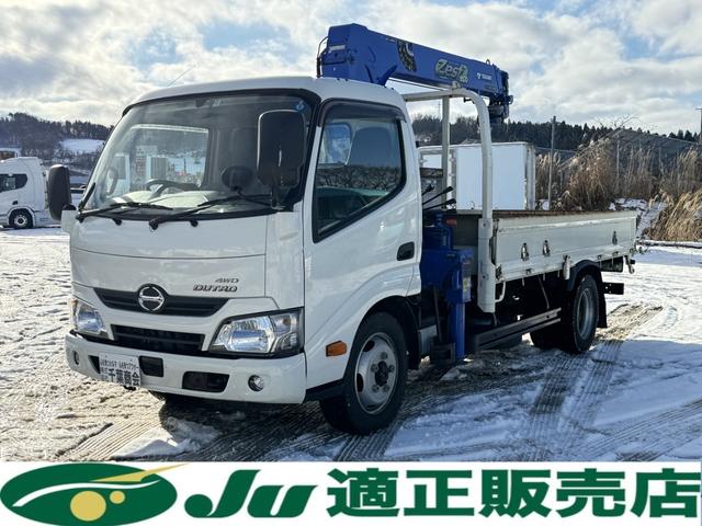 デュトロ(国産車その他) ４ＷＤ　平ボディ　タダノ４段クレーン　積載量２，０００ｋｇ 中古車画像