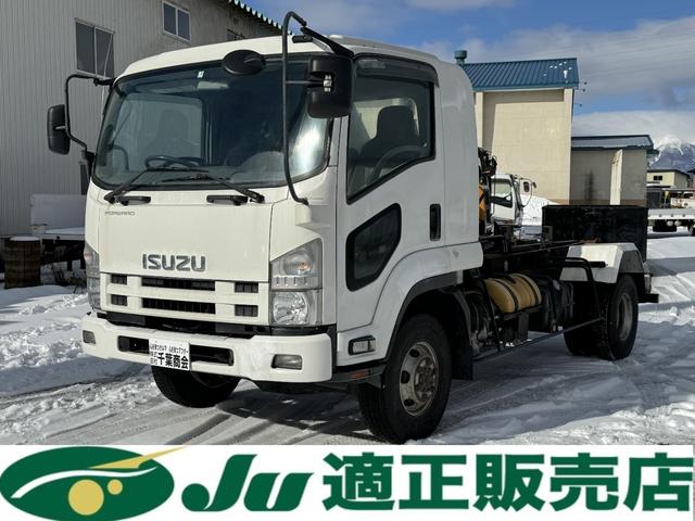 いすゞ フォワード 　４ＷＤ　積載３，４００ｋｇ　６ＭＴ