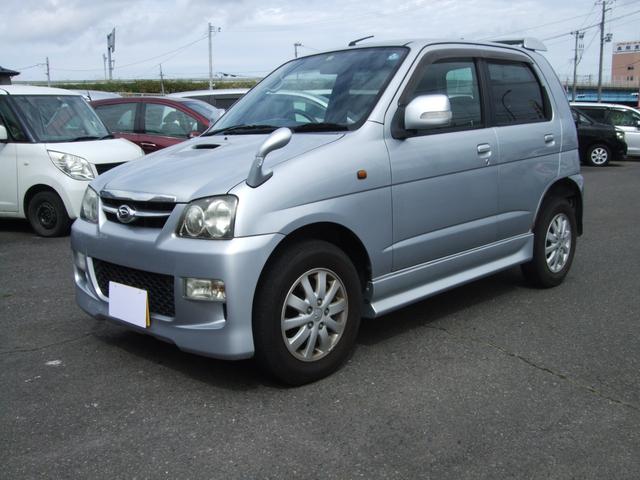 カスタムＸ　４ＷＤ　キーレスエントリー　電動格納ミラー　ＡＴ　盗難防止システム　ＡＢＳ　ＣＤ　アルミホイール　衝突安全ボディ　エアコン　パワーステアリング　パワーウィンドウ