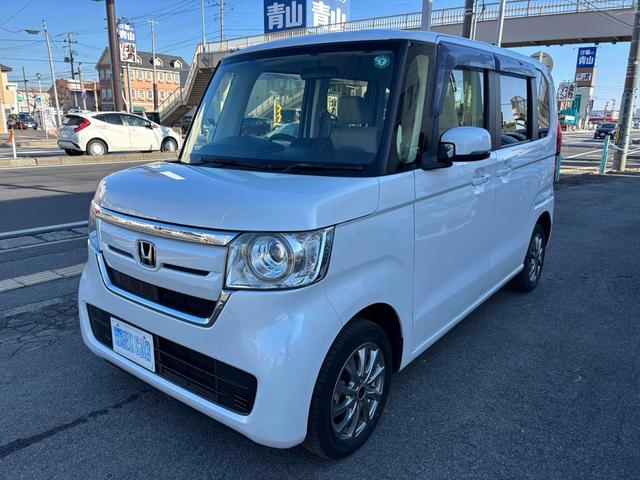 滑りやすい状況の道路でも４ＷＤなら安心！ パワーステアリング　パワーウィンドウ　運転席エアバッグ　助手席エアバッグ