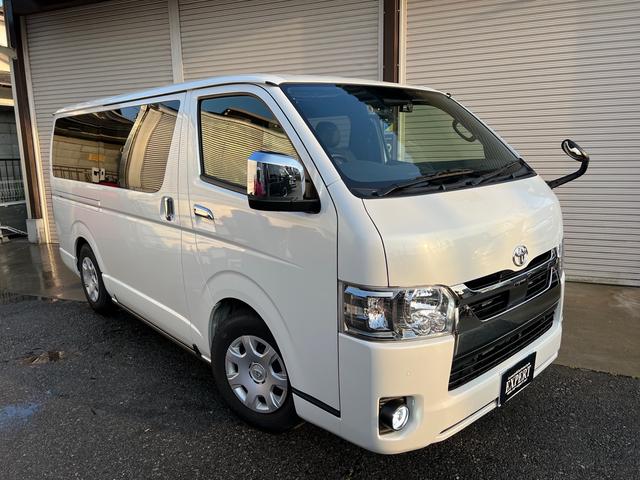 トヨタ ハイエースバンロングスーパーｇｌ ステルス８人乗り ５ナンバー公認 ３列シートフルフラットベッド セーフティセンス 両側パワースライド ｌｅｄ ｓｔｅａｌｔｈの中古車 車体価格428万円 21 令和3 年式 走行980キロ 車体色パールホワイト 福島県いわき市錦町江