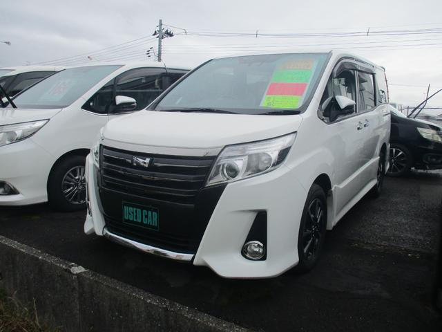 ノア Ｓｉ　ダブルバイビー　４ＷＤ　アイドリングストップ　純正ＳＤナビ　地デジ　両側パワースライド　ハーフレザーシート　バックモニター　クルーズコントロール　ＬＥＤヘットライト　ＥＧスターター　プリクラッシュセーフティ（1枚目）