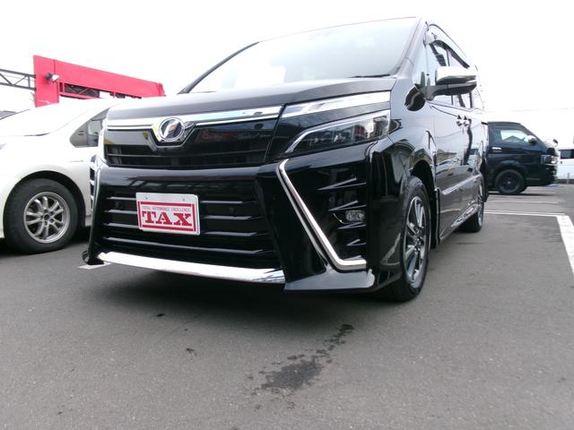 トヨタ　ＶＯＸＹ　煌めきＩＩ　入荷しました！！ 人気のブラック！！　漆黒に輝いております！！！