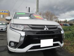 アウトランダーPHEV Sエディション 岩手県内仕入れ サンルーフ 衝突被害軽減ブレーキシステム/誤発進抑制機能 純正ハーフレザーパワーシート スマートフォン連携ディスプレイオーディオ マルチアラウンドモニター 純正18AW スマートキー 中古車画像