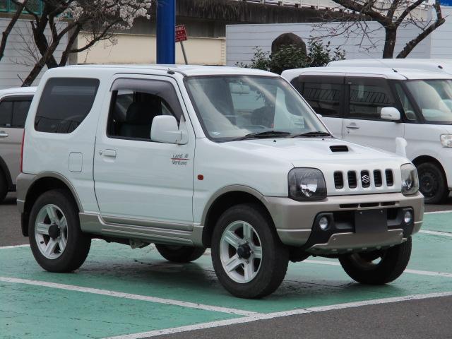 ランドベンチャー　４ＷＤ　５速マニュアル　パールホワイト