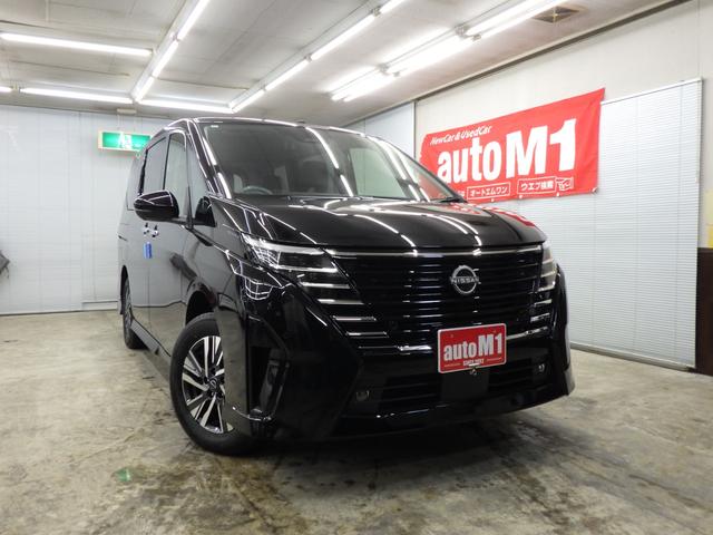 日産 セレナ e-4ORCE ハイウェイスターV 4WD 7人の 日産 セレナ e-4ORCE ハイウェイスターV 4WD 7人の